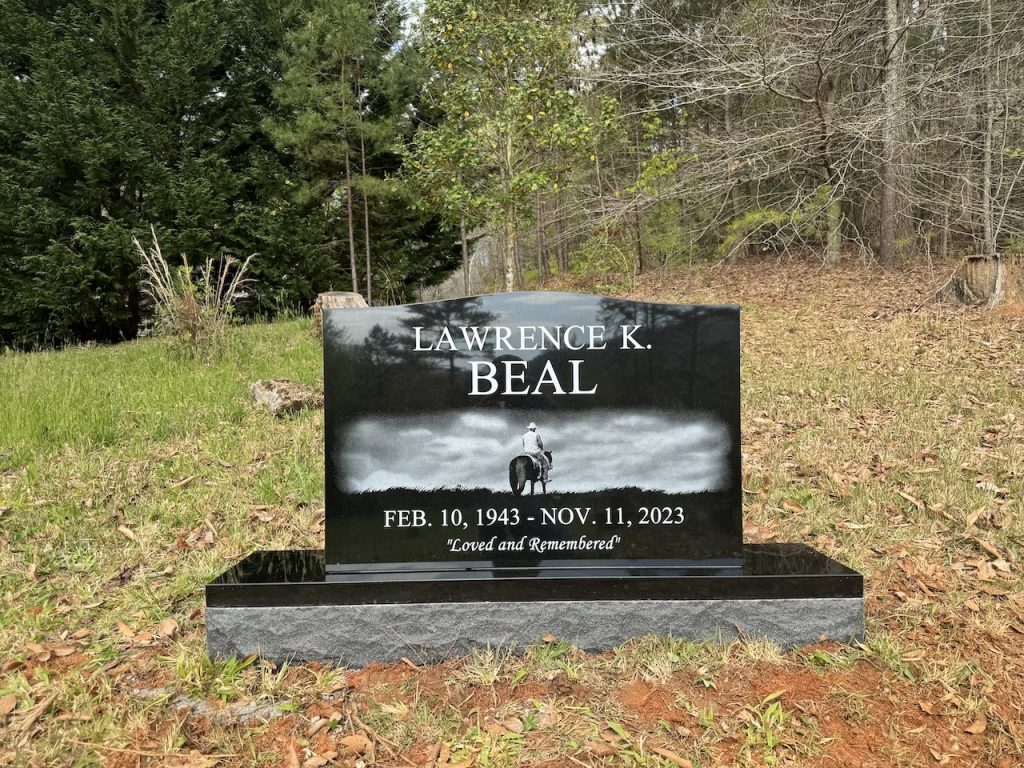 Single Upright Headstone | Jet Black Granite