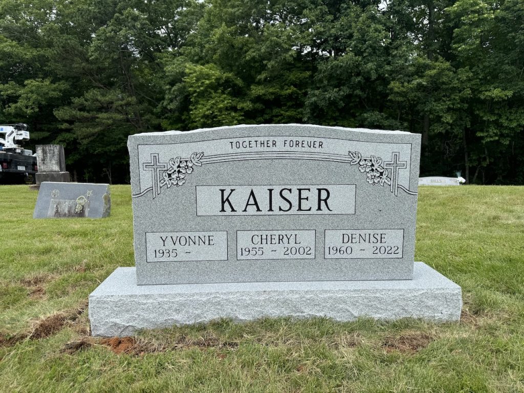 Triple Upright Headstone | Enota Cemetary | Hiawassee, Georgia | Georgia Grey